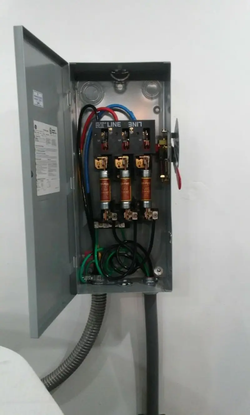 Three-phase disconnect switch installed for Smoke Detector Installation in Lawrenceville